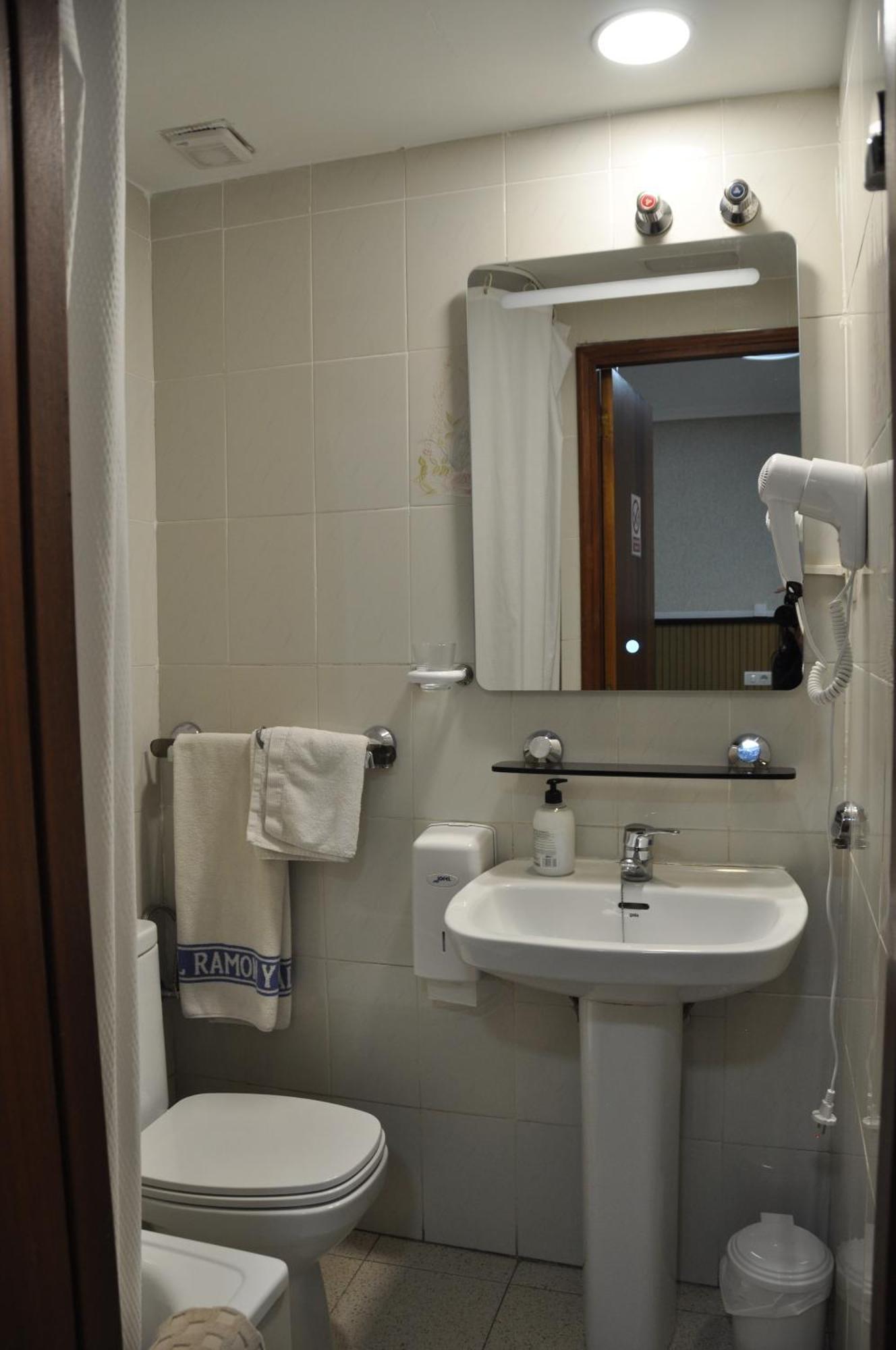 Hostal Ramon Y Cajal Valladolid Dış mekan fotoğraf